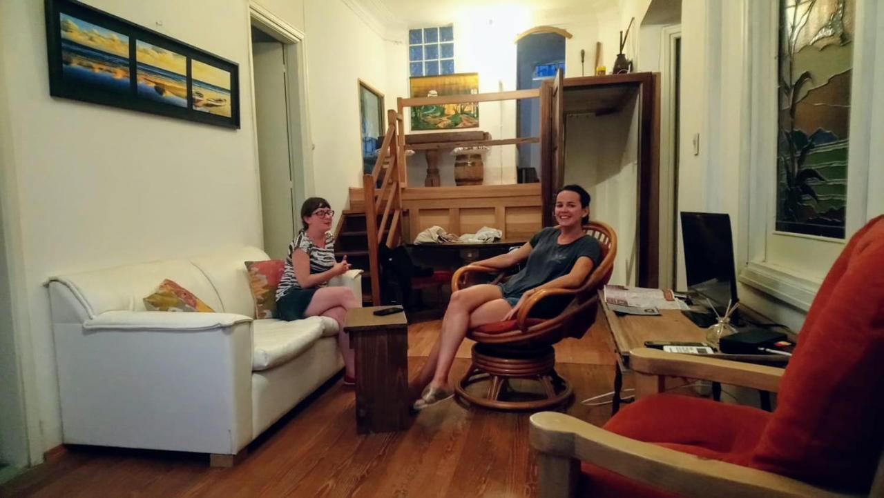 Hostwell Pocitos Guest house